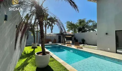 PERTO DO MAR  - Casa na praia 5 quartos  4 suítes  Espaço gourmet Piscina Pernambuco Guarujá.