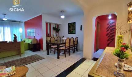 Apartamento com 3 quartos sendo 2 suítes à venda na Praia das Pitangueiras, Guarujá/SP.