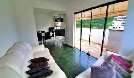Cobertura com 3 quartos sendo 1 suíte à venda na Praia do Tombo - Guarujá/SP.