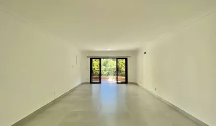Apartamento com 3 suítes à venda na Praia das Pitangueiras - Guarujá/SP.