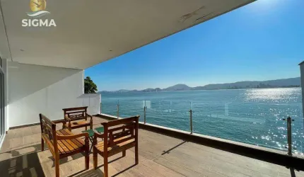 FRENTE MAR - Casa com 3 Suítes à venda na Praia da Enseda Guarujá/SP.