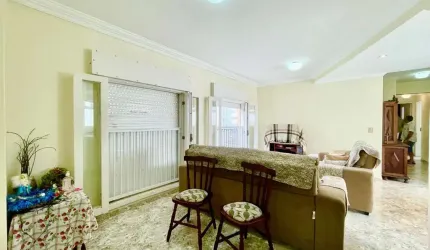 Apartamento com 3 dormitórios Sendo 1 suíte  à venda, 109 m² por R$ 650.000 - Pitangueiras - Guarujá/SP