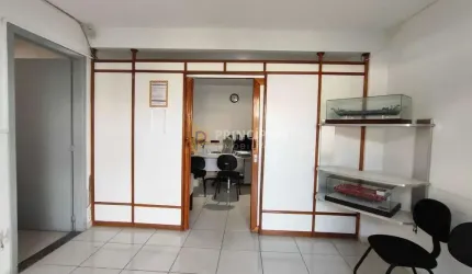Prédio à venda  por R$ 1.500.000,00 - Centro - Navegantes/SC