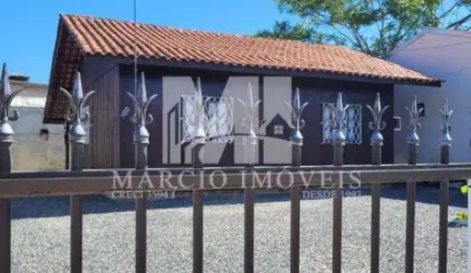 CASA COM AMPLO TERRENO - SAO CRISTOVÃO