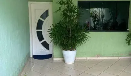 Sobrado à Venda no Planalto do Sol, Santa Bárbara d'Oeste com 3 Quartos (1 Suíte) e Garagem para 3 Carros.