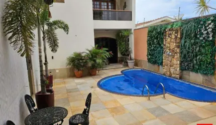 Sobrado à Venda no Jardim São Francisco, Santa Bárbara d'Oeste com 4 quartos (1 suíte) e 5 vagas de garagem