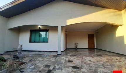 Casa à venda no Jardim São Francisco em Santa Bárbara d'Oeste