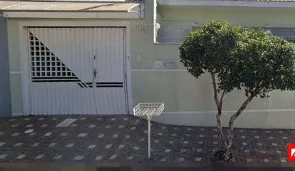 Casa à venda na área central de Rio Claro - SP