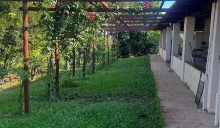 Chácara à Venda na Área Rural em Capivari com 3 Quartos, 3 Banheiros Sociais e Varanda Gourmet