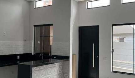 Casa à venda no Parque Residencial Jacyra III em Santa Bárbara d'Oeste com 2 quartos (1 suíte) e 2 vagas de garagem