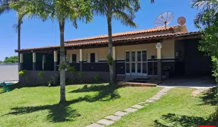 Chácara à venda no Residencial Castanheiras em Limeira com 3 quartos (1 suíte) e 12 vagas de garagem