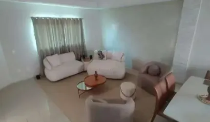 Casa de alto padrão para locação no bairro Parque Novo Mundo em Americana com 3 quartos (1 suite) e 4 vagas de garagem