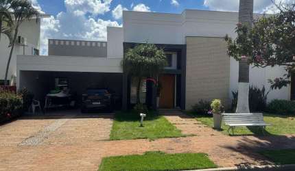 Condomínio Vale do Arvoredo - Casa disponível para locação com 3 suítes, 4 vagas - Vale do Arvoredo