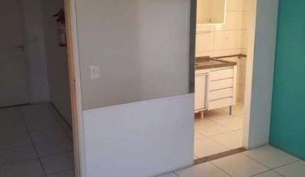 Apartamento para venda possui 55 metros quadrados com 2 quartos em Cordeiro - Recife - PE