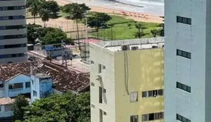 Apartamento para venda possui 85 metros quadrados com 3 quartos em Pina - Recife - PE