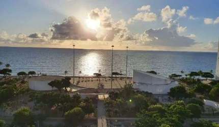 Apartamento para venda possui 110 metros quadrados com 3 quartos em Boa Viagem - Recife - PE