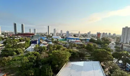 Apartamento para venda tem 200 metros quadrados com 4 quartos em Madalena - Recife - PE