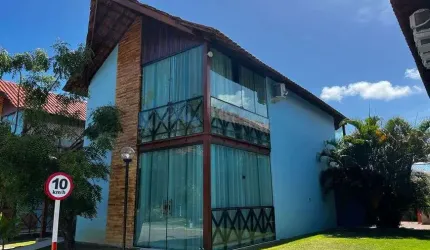Casa para venda tem 205 metros quadrados com 5 quartos em Carneiros/PE
