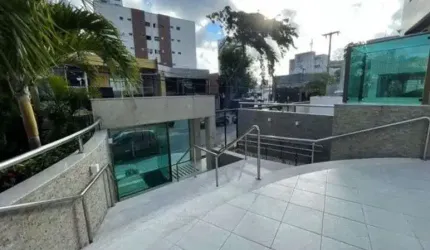 Apartamento para aluguel possui 136 metros quadrados com 4 quartos em Pina - Recife - PE