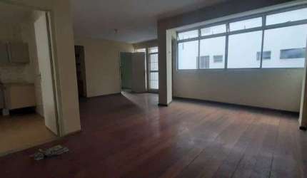 Apartamento no Espinheiro | 3 quartos + depend. | varanda | Av principal | 1 vaga