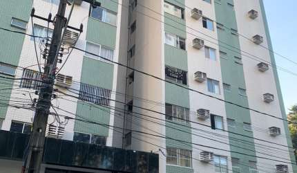 Apartamento amplo em Boa viagem