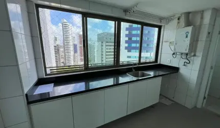 lindo apartamento na avenida boa viagem