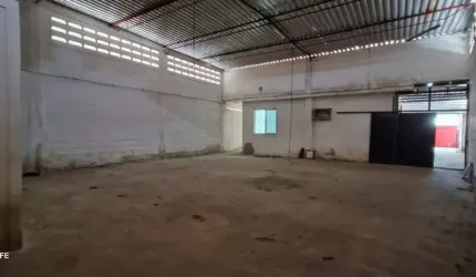 GALÃO na Imbiribeira - Casa comercial (escritório) + galpão com área total de 400m²