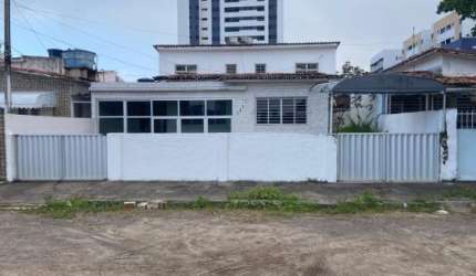 Casa ampla à venda em Casa Caiada em Olinda