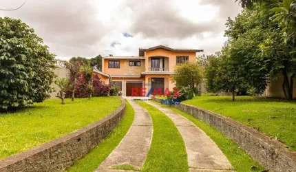 Sobrado com 3 dormitórios à venda, 108 m² por R$ 1.367.400,00 - Capão Raso - Curitiba/PR