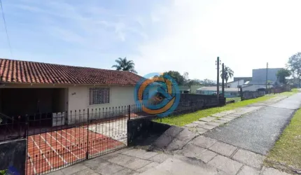 TERRENO COM MORADIA NO PINHEIRINHO