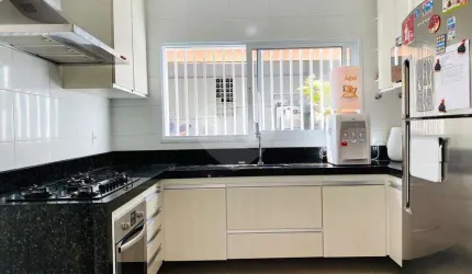 Sobrado com 3 quartos à venda em Jardim Ernestina - SP