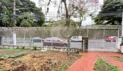 Casa térrea com 3 quartos à venda ou para locação em Santo Amaro - SP