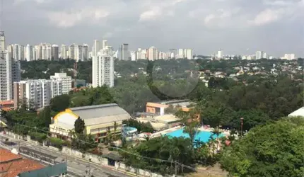 Apartamento com 3 quartos à venda em Santo Amaro - SP