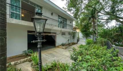 Casa térrea com 4 quartos à venda em Jardim Marajoara - SP