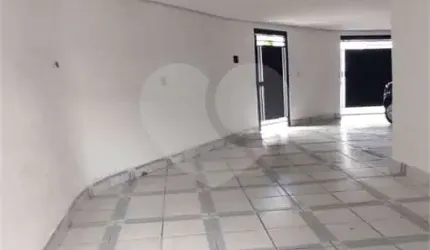 Sobrado com 3 quartos à venda em Vila Isa - SP
