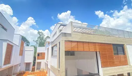 Condomínio com 4 quartos à venda em Jardim Cordeiro - SP