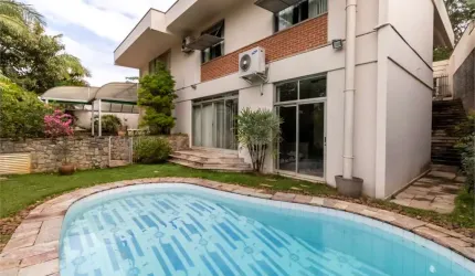 Casa com 4 quartos à venda em Jardim Marajoara - SP