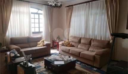 Casa térrea com 3 quartos à venda em Jardim Das Imbuias - SP