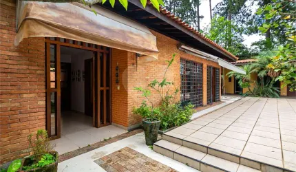 Casa com 4 quartos à venda em Jardim Marajoara - SP