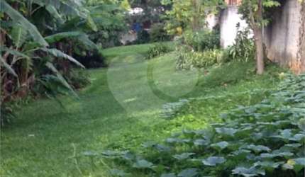 Terreno à venda em Paraisópolis - SP