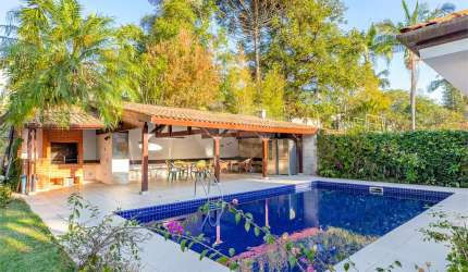 Casa térrea com 5 quartos à venda em Jardim Marajoara - SP