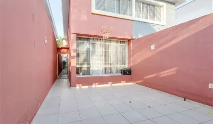 Sobrado com 4 quartos à venda em Vila Anhangüera - SP