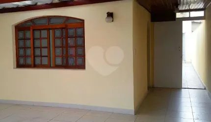 Casa térrea com 4 quartos à venda em Santo Amaro - SP