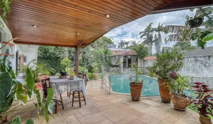 Casa com 3 quartos à venda em Interlagos - SP