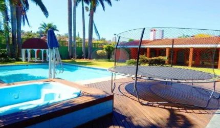 Sobrado com 6 quartos à venda em Jardim Cordeiro - SP