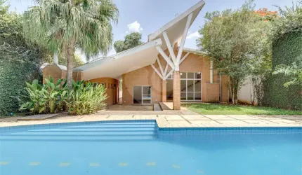 Casa térrea com 3 quartos à venda em Granja Julieta - SP