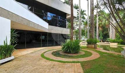 Casa com 4 quartos à venda ou para locação em Santo Amaro - SP