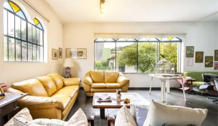 Sobrado com 4 quartos à venda em Jardim Petrópolis - SP