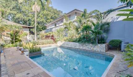 Casa de vila com 6 quartos à venda em Jardim Marajoara - SP