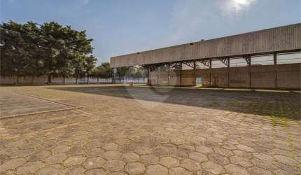 Prédio inteiro à venda ou para locação em Vila Socorro - SP